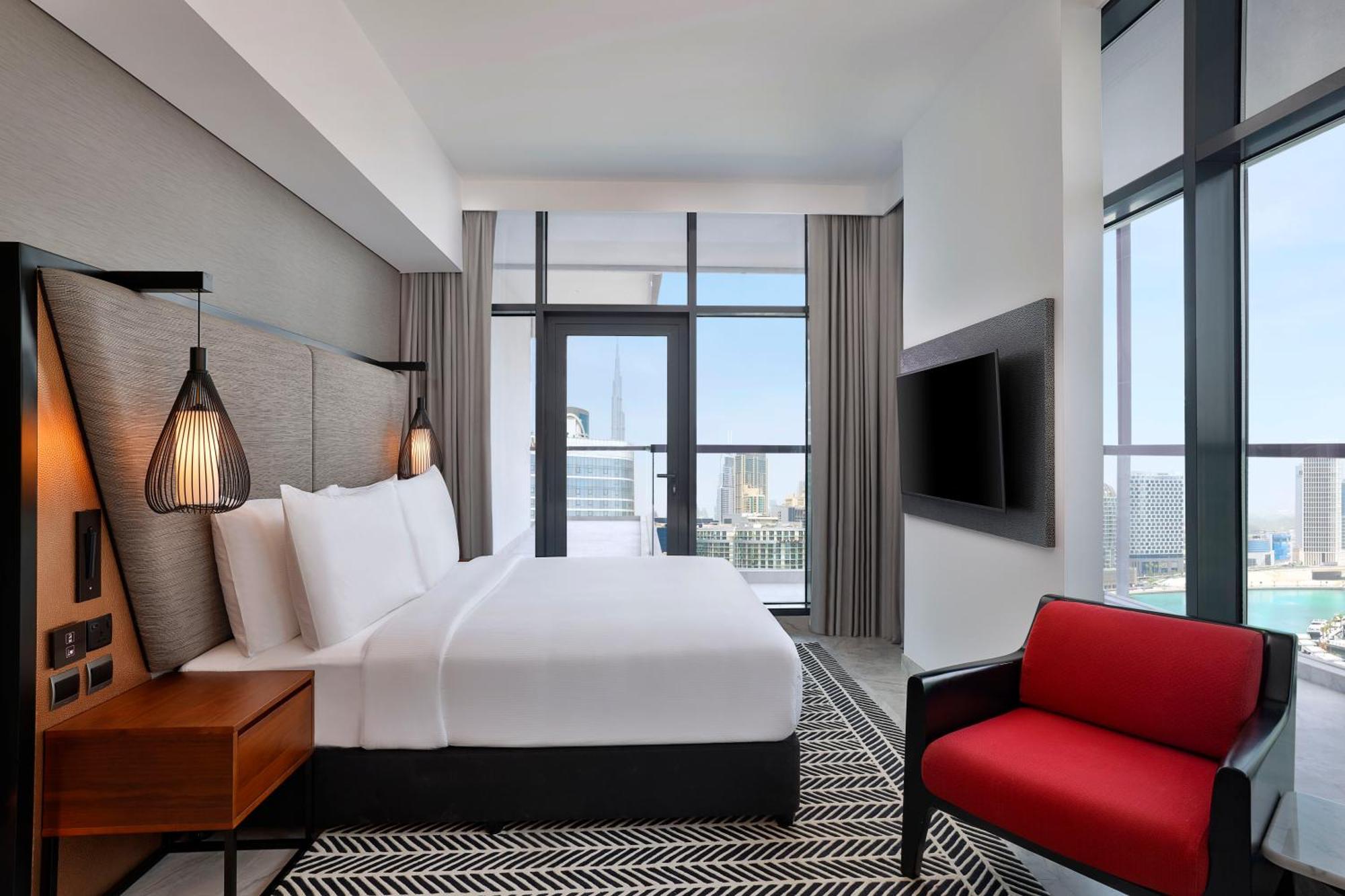 Hotel The First Collection Waterfront 4*